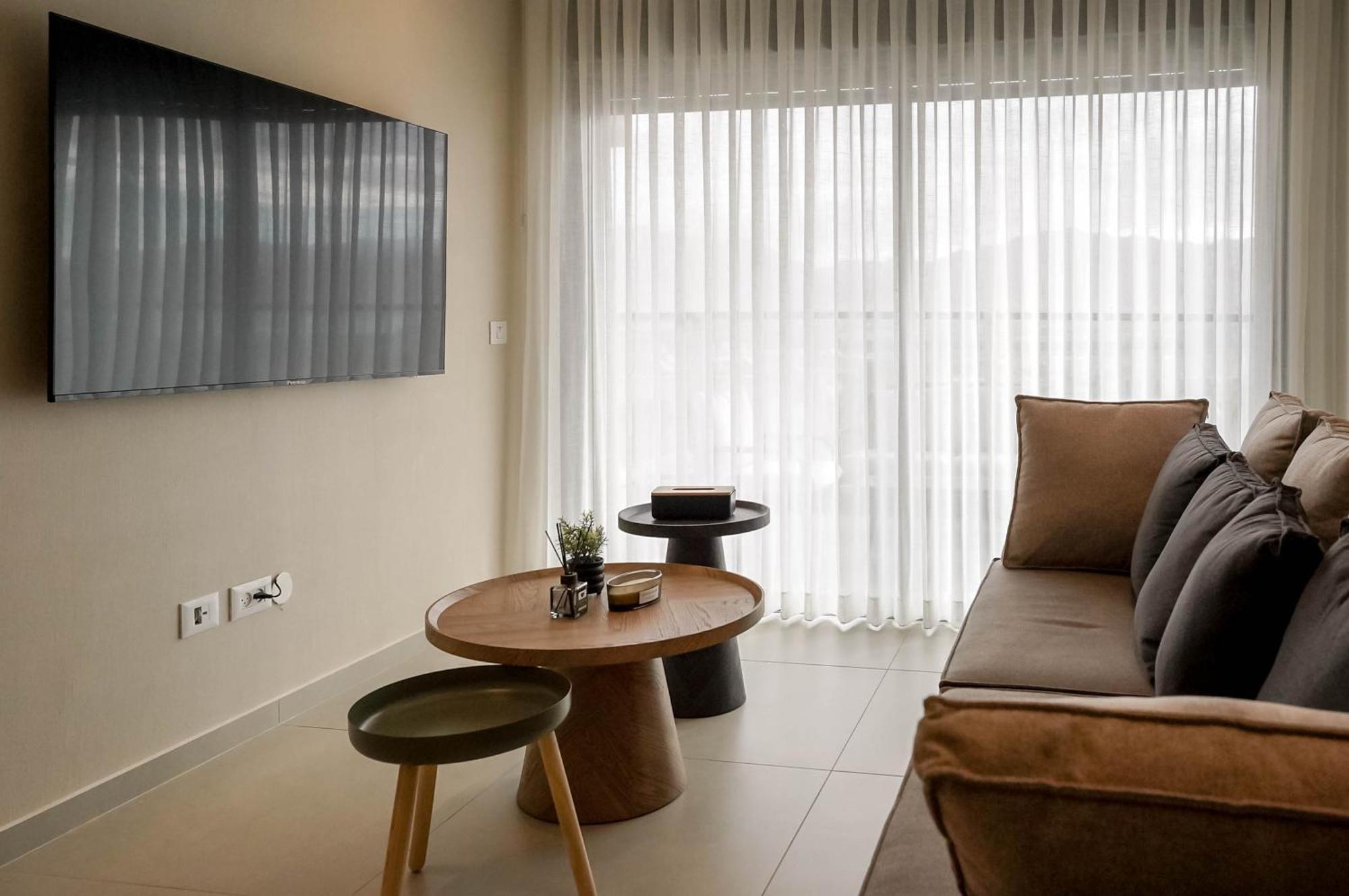 Yalarent New Stylish Apartment 3Br With Balcony 엘라트 외부 사진