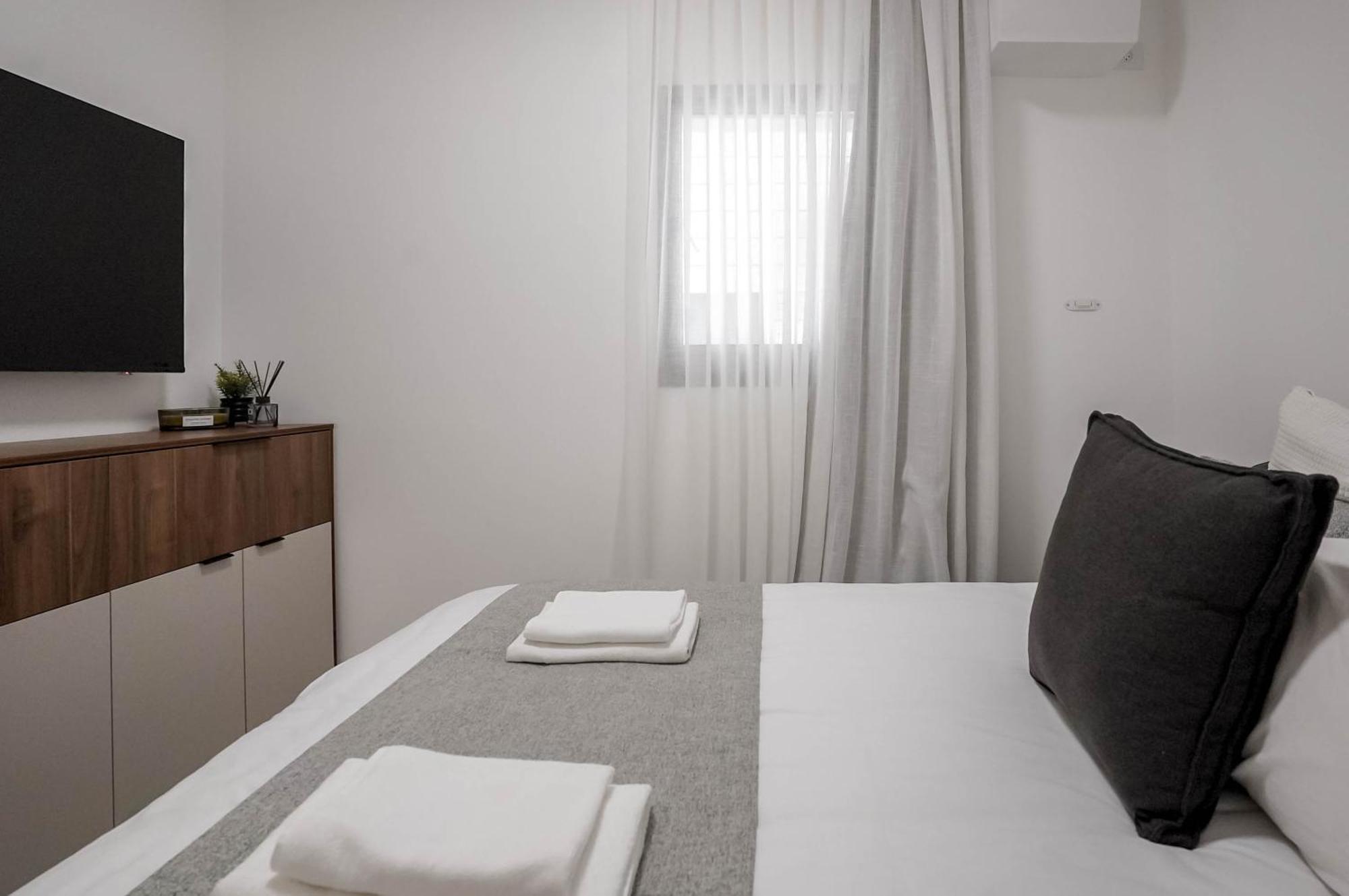 Yalarent New Stylish Apartment 3Br With Balcony 엘라트 외부 사진
