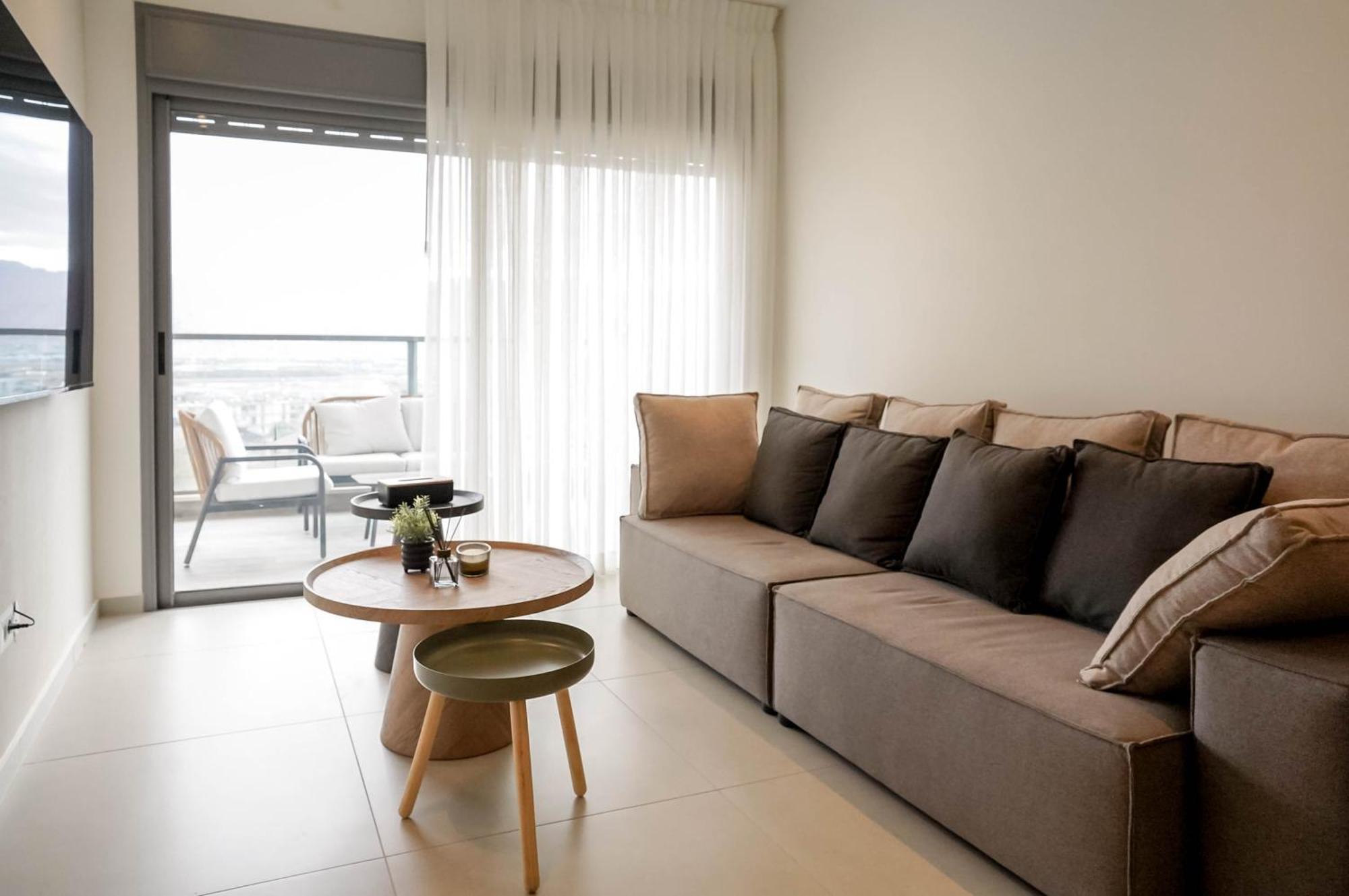 Yalarent New Stylish Apartment 3Br With Balcony 엘라트 외부 사진