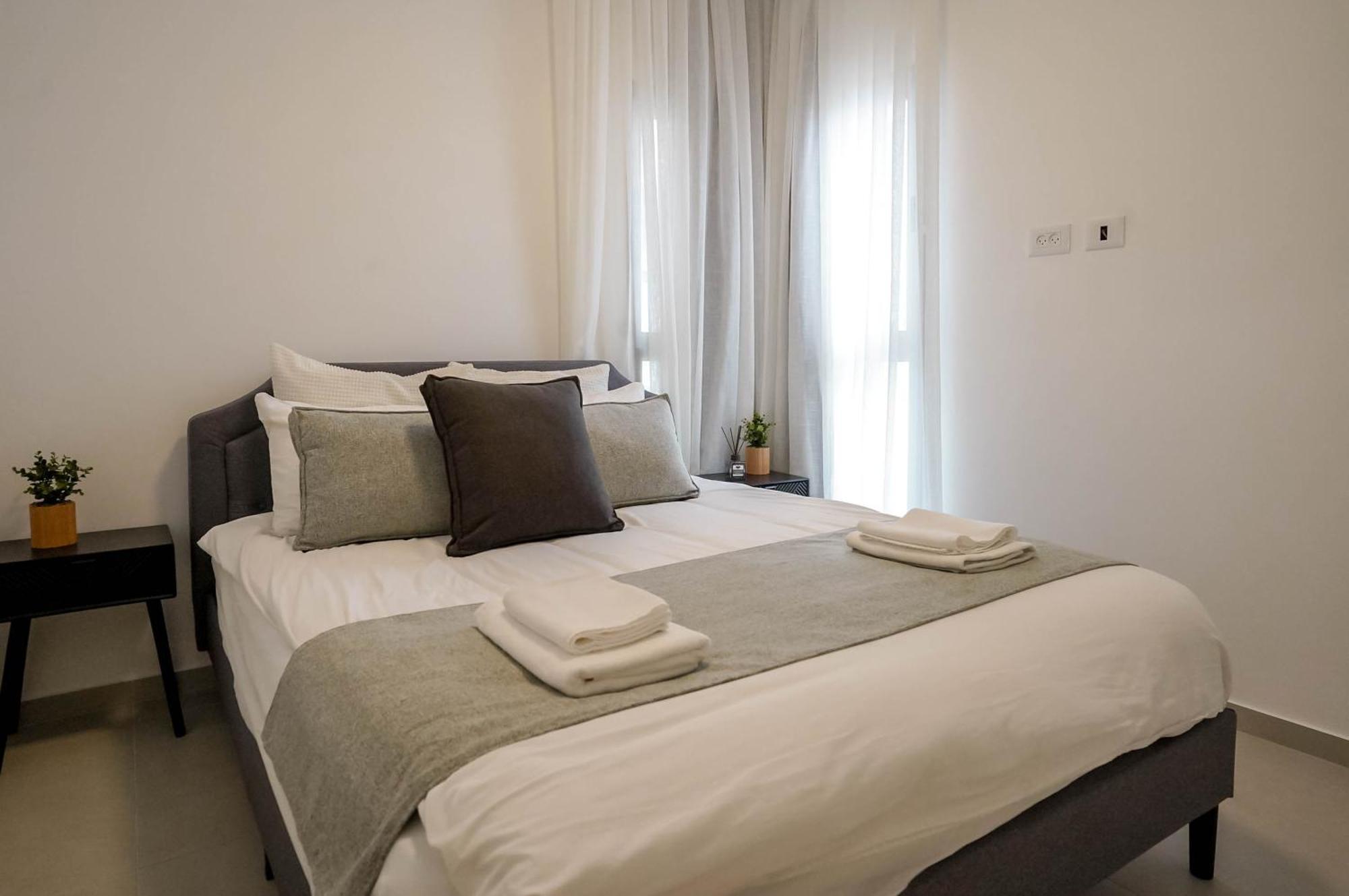 Yalarent New Stylish Apartment 3Br With Balcony 엘라트 외부 사진